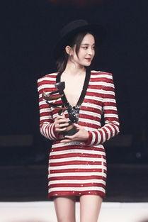 女明星吃瓜组的视频,娱乐圈幕后真相大曝光