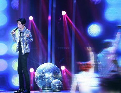 肖战吃瓜群众唱歌视频播放,歌声治愈心灵