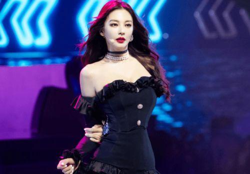 张雨绮采访吃瓜视频,揭秘明星幕后生活